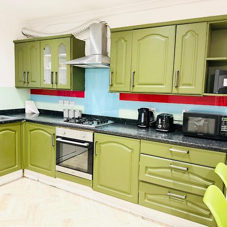5Br House, Free Parking Offa12, Contractor, Big Families, Relocation Villa Redbridge ภายนอก รูปภาพ